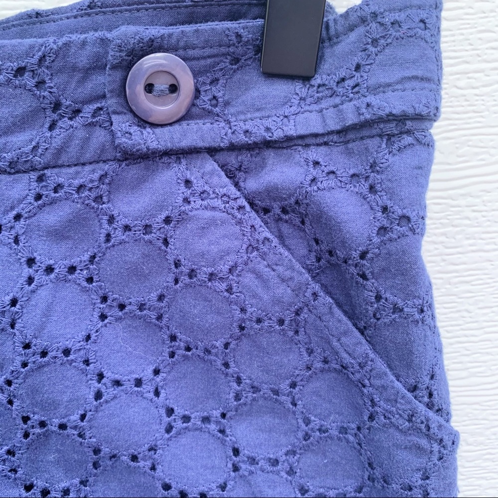 Beth Bowley Shorts - Picture 3 of 4